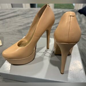 Jessica Simpson Pumps